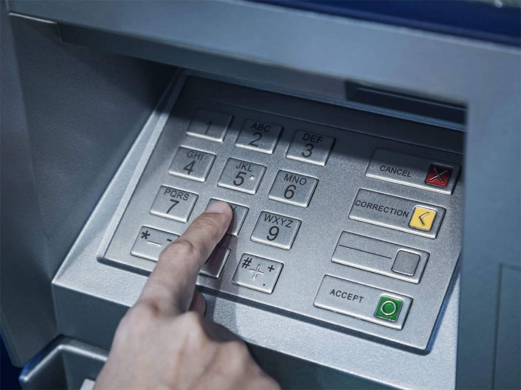 ATM'lerde yeni dönem başladı. Bankalar jet hızıyla duyurdu 6